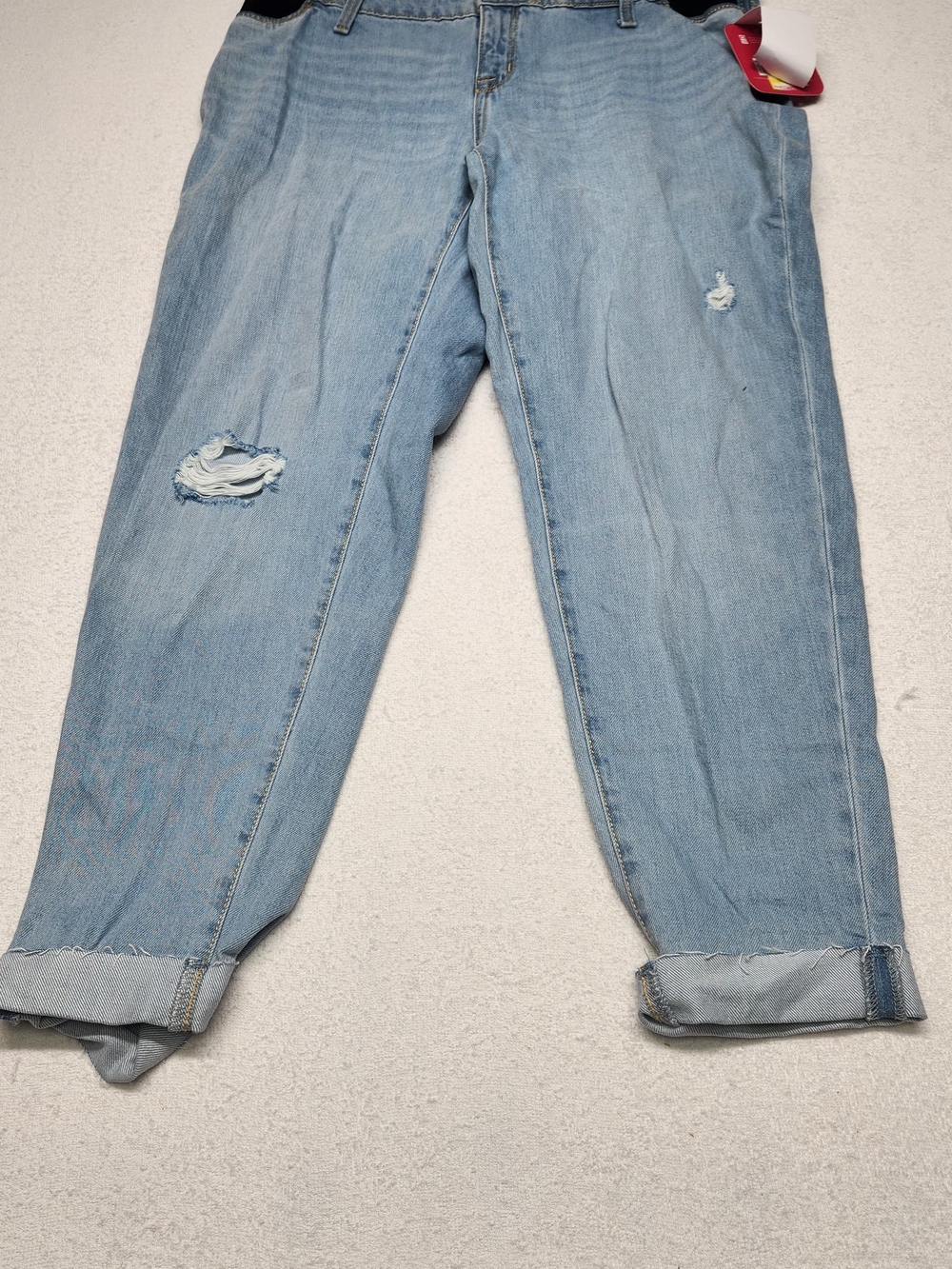 0141 Isabel Maternity Light Wash Denim Jeans with Elastic Side Panels. Size 4